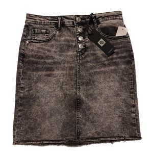 Numero Shiloh High Waisted Mini Skirt